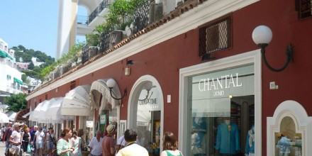 Shopping a Capri